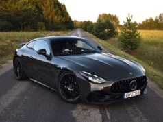 To flagowy Mercedes z napędem RWD. Zaskakuje zużyciem paliwa