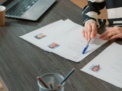 Papierowe CV wracają do łask? Tak wygląda rekrutacja w erze AI
