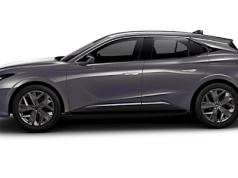 Nowy DS 4. Oryginalny kompakt wciąż dostępny z dieslem. Ile kosztuje?