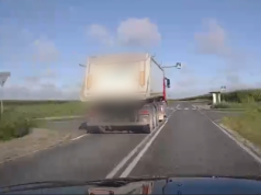Niebezpieczna jazda ciężarówki w Wieszkach. Policja ustala, kto siedział za kierownicą [wideo]