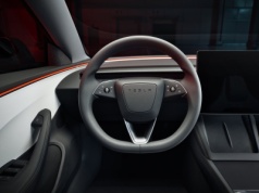Tesla wraca do klasycznych kierunkowskazów. Klienci wygrali z filozofią Muska