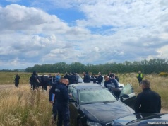 Maski, ochraniacze i krew w planach. Tak miała wyglądać bójka pseudokibiców