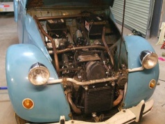 Citroën 2CV z silnikiem o mocy 100 KM z BMW! Mała rakieta