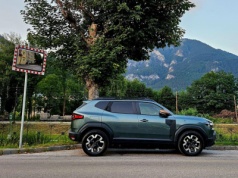 Dacia Duster jeszcze bardziej terenowa dzięki sprężynom H&R. 2,5 cm wyżej, komfort bez zmian