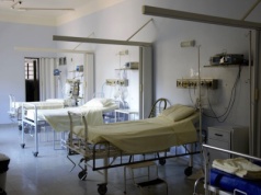 Geriatria tylko dla wybranych? Szpitale skarżą KPO w sądach administracyjnych