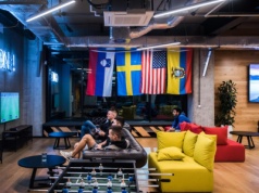 Tak żyją studenci w luksusowych akademikach. Jacuzzi, designerskie meble, ścianka wspinaczkowa