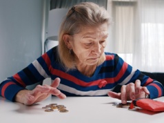 Szok! Seniorzy nie dostaną nawet 75 zł