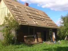 Wyremontowali starą wiejską chatę. 