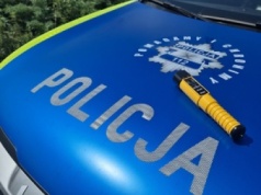 Pod wpływem i na podwójnej prędkości. Wymówka kierowcy zaskoczyła policjantów