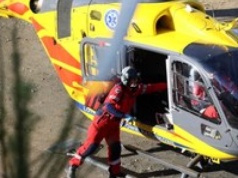 Dramatyczny wypadek na polu. 17-latek znalazł się pod maszyną rolniczą
