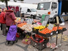 Te owoce były najdroższe. Polacy płacili rekordowe ceny za kilogram