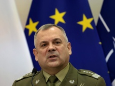 Generał Kukuła o pilocie F-16: Przekonał mnie, że byłem w wielkim błędzie. 