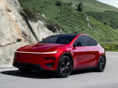 Nowa Tesla Model Y Performance już dostępna. Start od 269 990 zł, dopłaty tylko dla skromnych