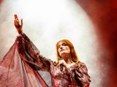 Florence + The Machine ogłasza trasę koncertową. Polscy fani mają powody do radości