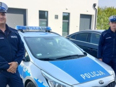 60-letni wędkarz stracił orientację w terenie i wszedł do wody. Uratowali go mundurowi z Rypina