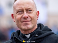 Założyciel Wojowników Maryi miał uwieść wierną. 