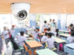 Szkoła transmituje lekcje na żywo: Innowacja edukacyjna czy naruszenie prywatności uczniów?