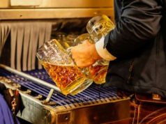 Oktoberfest. Loty na wrześniowy city break w Niemczech i nie tylko