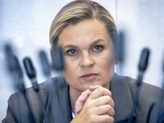 Polacy ocenili nowy przedmiot szkolny. Co piąty zgadza się z opinią Kościoła [SONDAŻ]