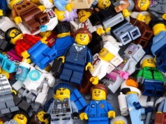 Pojedyncze klocki LEGO nie trafią do USA i Kanady. Kompletowanie specyficznych części będzie o wiele trudniejsze