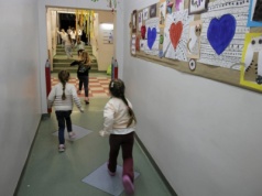 Kościół grzmi ws. edukacji zdrowotnej. Sondaż pokazuje, że Polacy wiedzą swoje
