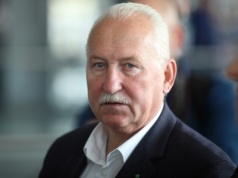 Senator z Warmii i Mazur. Co dla regionu zrobił Gustaw Marek Brzezin?