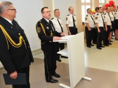 Świdnicka straż miejska świętowała. Funkcjonariusze z awansami, komendant odznaczony za zasługi [FOTO]