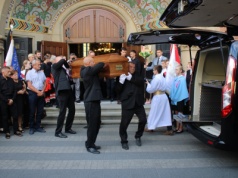 Nowy Sącz pożegnał śp. ks. Jana Siedlarza