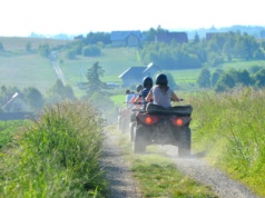Rolnicy są bezsilni. Nielegalni kierowcy quadów niszczą polne ścieżki