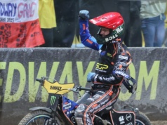 Żużel. Kurtz mówi o rekordzie na oczach mamy! „Była pierwszy raz na GP!” (WYWIAD)