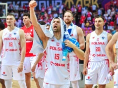 Gwizdy na hymn Izraela i zwycięstwo po dramatycznej końcówce. Polska niepokonana na EuroBaskecie!