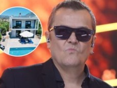 Robert Gawliński ma willę z basenem w Grecji. Żeby tam zabalować, trzeba wydać kupę pieniędzy