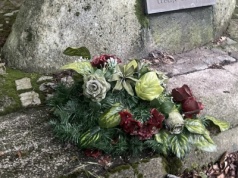 Te miejsca mają znaczenie dla naszej tożsamości  (Śladami elbląskich pomników i tablic, odc. 3)  [ Społeczeństwo ]