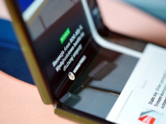 Tani składany smartfon. Co da się kupić w 2025 roku?