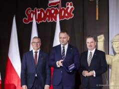 Polska dziękuje tym, którzy stanęli po dobrej stronie w rewolucji sierpnia 1980 roku