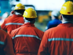 PMI pod kreską. Zwolnienia grupowe przyspieszyły