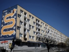 Parawan z wielkiej płyty. Ten blok miał ukryć przed światem niewygodną prawdę PRL-u