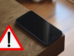 Najgorsze miejsce do przechowywania telefonu. Ryzykujesz pożarem w swoim domu