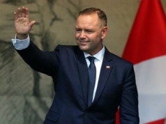 Prezydent Karol Nawrocki w Waszyngtonie: Spotkanie z Donaldem Trumpem. Złożenie wieńca na cmentarzu w Arlington