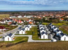 Połączenie miasta z naturą – idealne miejsca do życia