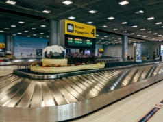 Ryanair podnosi premie dla pracowników za wyłapywanie ponadwymiarowego bagażu