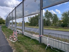 Szyby, ekrany i latarnie na celowniku wandali w Bydgoszczy [zdjęcia]
