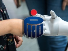 PKO Bank Polski zaskoczył. Oto debiut dużego modelu AI