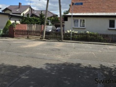 Ktoś zacierał ślady? Trwa śledztwo w sprawie śmierci 39-latki na ul. Cichej w Świdnicy
