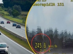 245 km/h w drodze do Francji. Kierowca sportowego auta z ogromnym mandatem