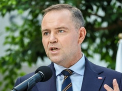 Kuriozalna sytuacja przed wizytą Nawrockiego w USA. Do rządu trafi specjalna notatka