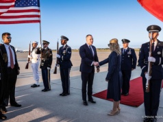 Afera o wizytę Nawrockiego u Trumpa. 