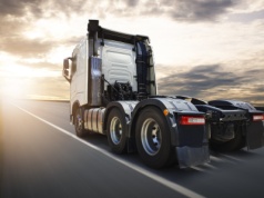 Restrukturyzacja w transporcie: jak uratować firmę bez zatrzymywania ciężarówek