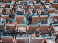 Uniwersytet w kagańcu. Dwie rzeczy ograniczają akademicką wolność
