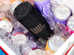 Nowy JBL Grip to malutki głośnik, który zabierzesz dosłownie wszędzie!